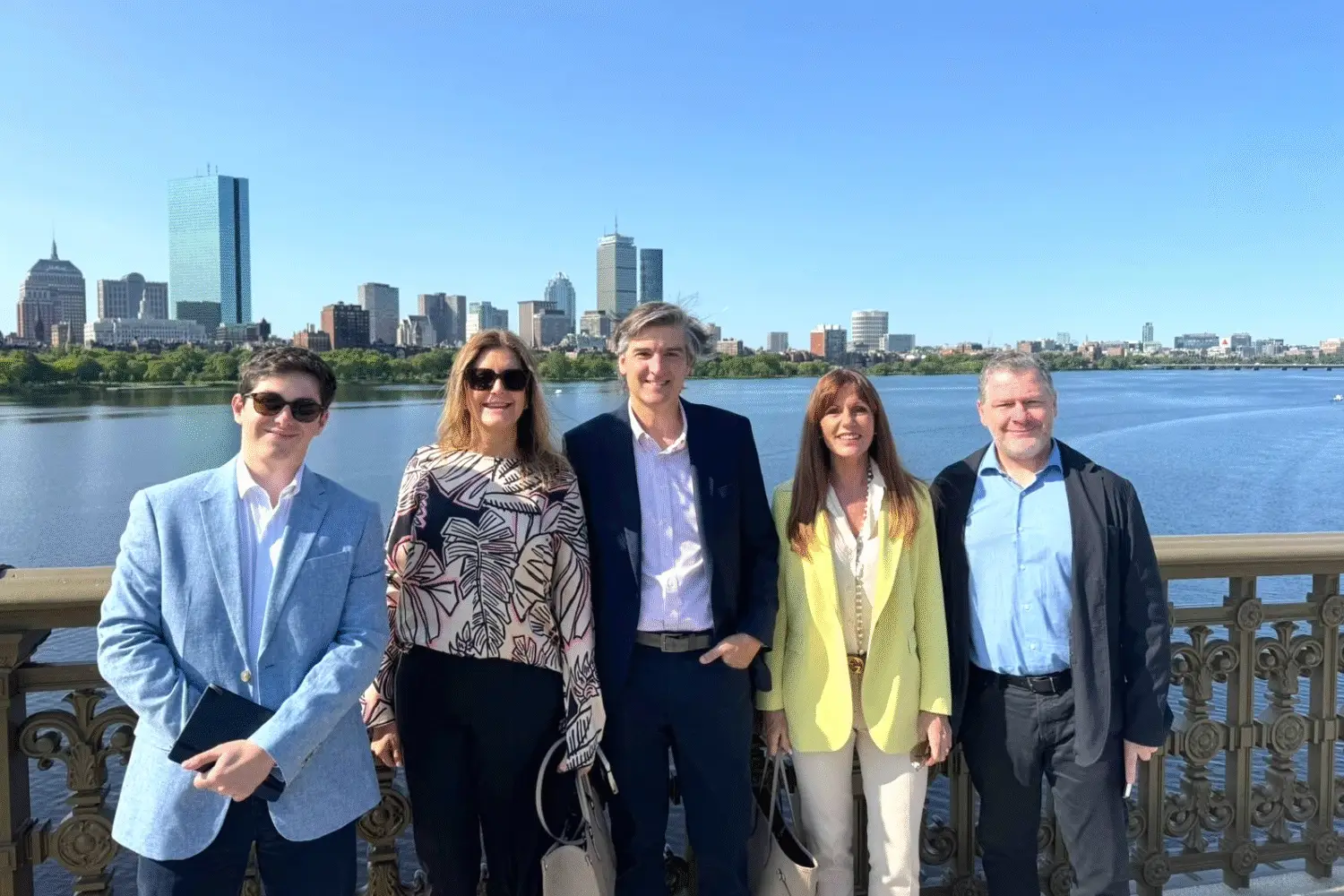 R2D-MISION.BOSTON-GROUP.1.2025