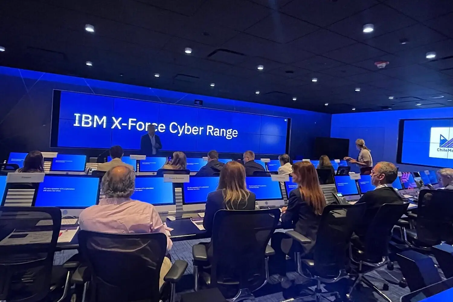 R2D-MISION.BOSTON-IBM.XFORCE.CYBER.RANGE-2025