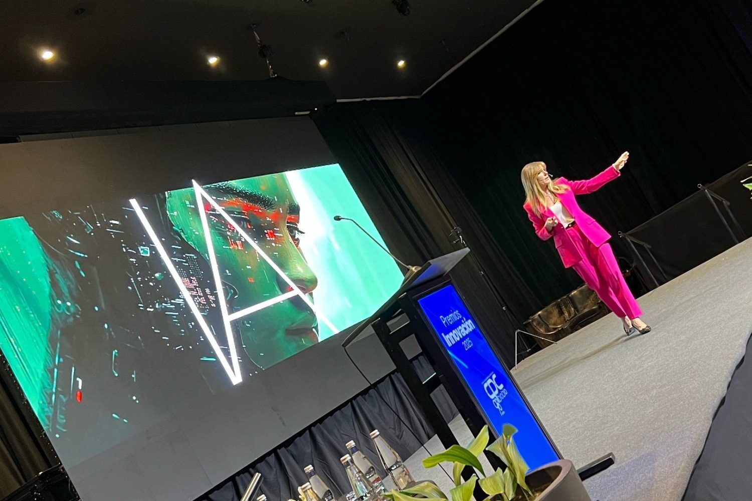 Ready-2-Digital-Sandra-Guazzotti-Speaker-Innovación-2