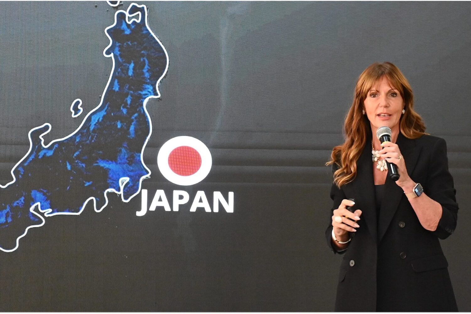 Ready-2-Digital-Sandra-Guazzotti-Speaker-Japón